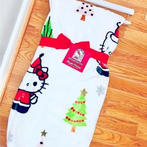 New Hello Kitty viral
Christmas Blanket